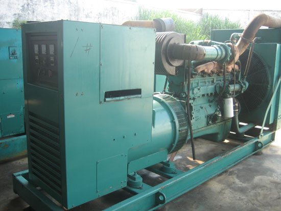 叠彩租赁发电机- 发电机碳刷磨损的原因是什么