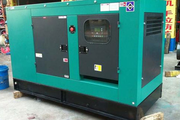 叠彩如何检查机油的使用时间？