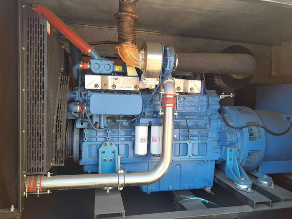 叠彩燃油消耗率与进气温度的具体关系是什么？